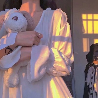 时代风浪中坚定脚步找到希望
